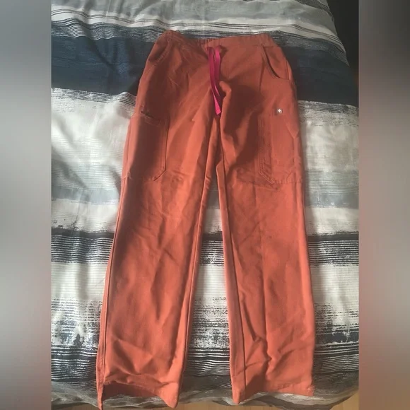 Figs Technical Collection Scrub Pants in Rust - Picture 4 of 5